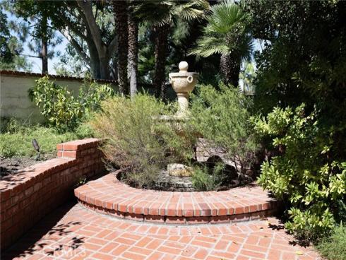 81 Hillsdale Drive, Newport Beach, CA