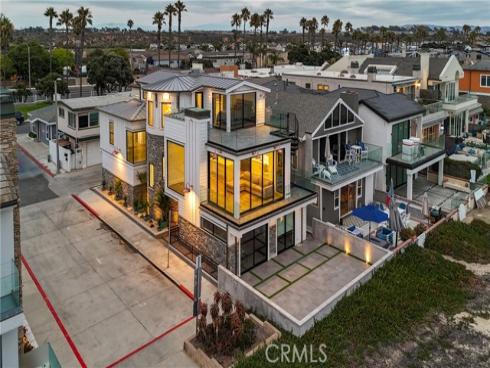 7210  W. Oceanfront  , Newport Beach, CA