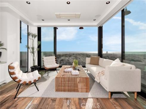 7210  W. Oceanfront  , Newport Beach, CA