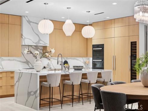 706 W Oceanfront  , Newport Beach, CA