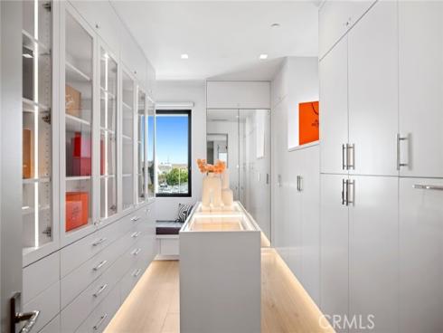 706 W Oceanfront  , Newport Beach, CA