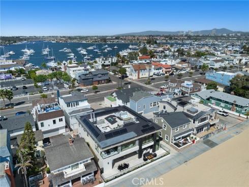 706 W Oceanfront  , Newport Beach, CA