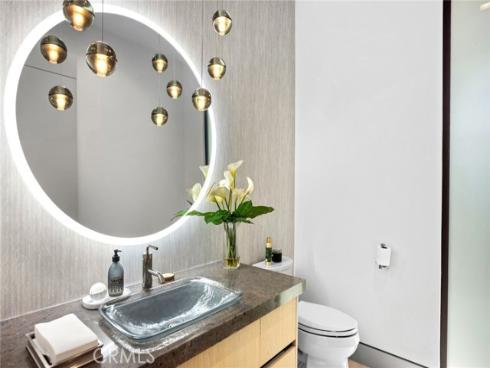 706 W Oceanfront  , Newport Beach, CA