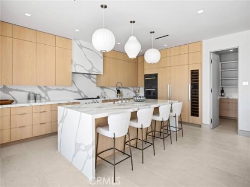 706 W Oceanfront  , Newport Beach, CA