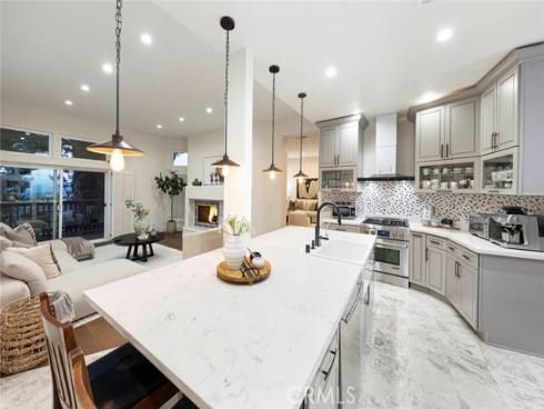 16  Lucerne  , Newport Beach, CA