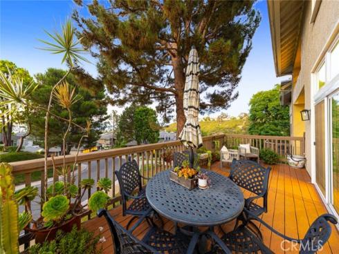 16  Lucerne  , Newport Beach, CA