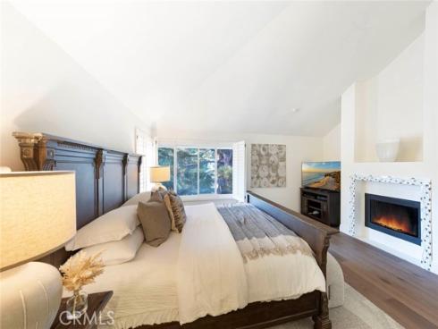 16  Lucerne  , Newport Beach, CA