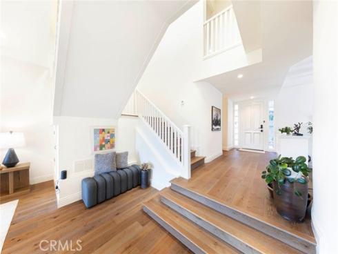 16  Lucerne  , Newport Beach, CA