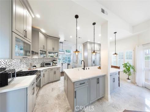 16  Lucerne  , Newport Beach, CA