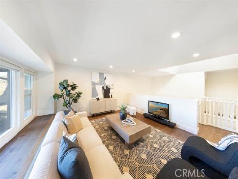 16  Lucerne  , Newport Beach, CA