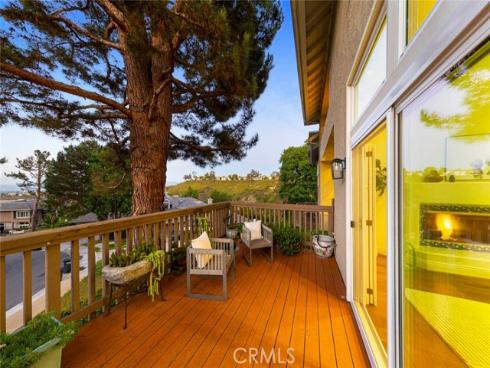 16  Lucerne  , Newport Beach, CA