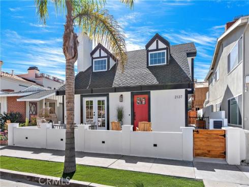 2137  Miramar  , Newport Beach, CA