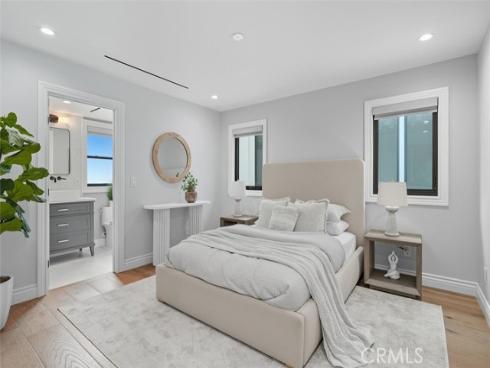 3  Linda Isle  , Newport Beach, CA