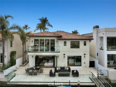 3  Linda Isle  , Newport Beach, CA