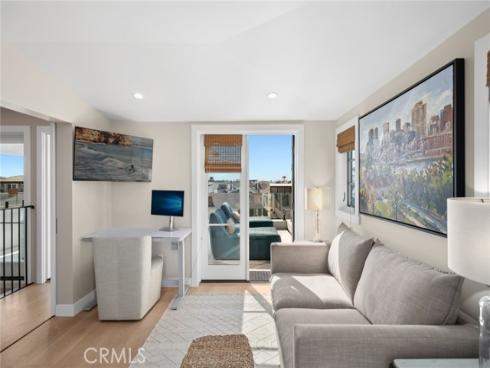 318  Coronado   Street, Newport Beach, CA