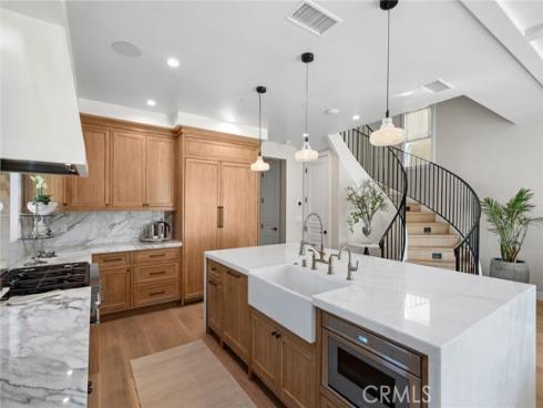 318  Coronado   Street, Newport Beach, CA