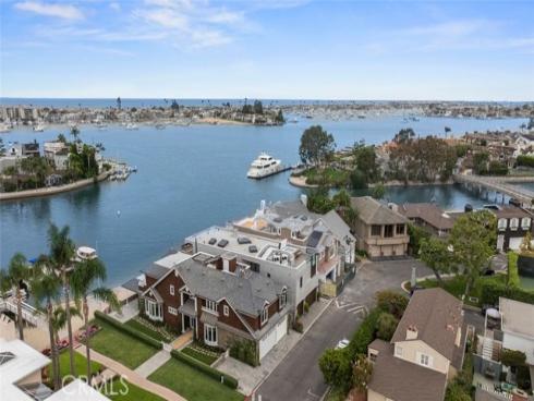 8  Beacon Bay  , Newport Beach, CA