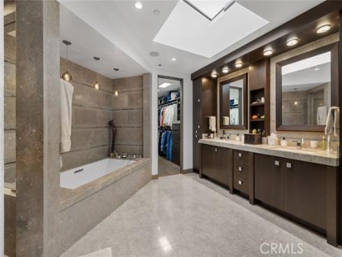 8  Beacon Bay  , Newport Beach, CA