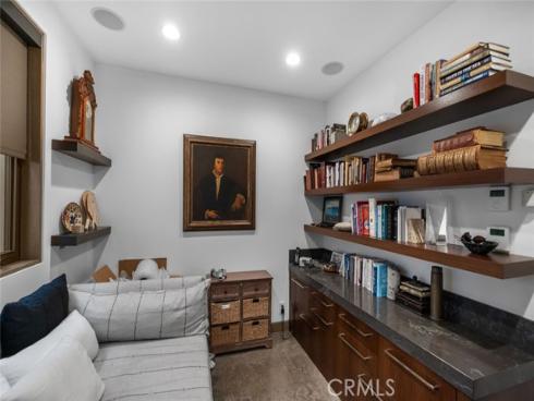 8  Beacon Bay  , Newport Beach, CA