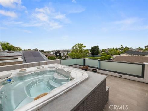 8  Beacon Bay  , Newport Beach, CA