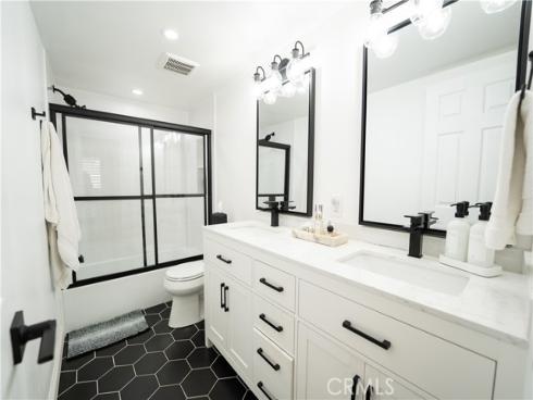 5  Sand Dollar Court  16 , Newport Beach, CA