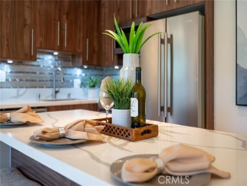 100 Scholz Plaza 205