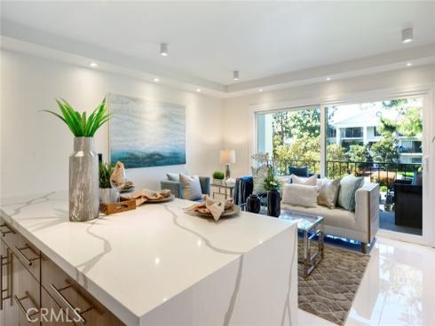100  Scholz  205  Plaza, Newport Beach, CA