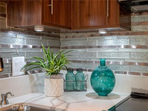 100  Scholz  205  Plaza, Newport Beach, CA