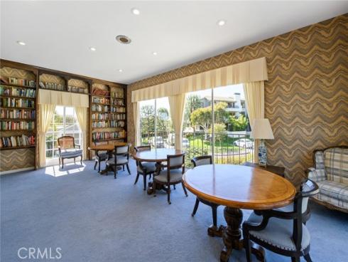 100  Scholz  205  Plaza, Newport Beach, CA