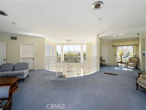 100  Scholz  205  Plaza, Newport Beach, CA