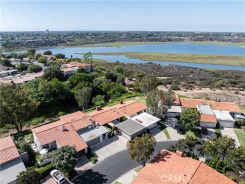 412  Vista Grande  , Newport Beach, CA