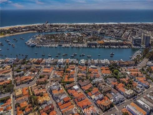 211  Via Dijon  , Newport Beach, CA