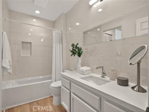 105  Hartford  , Newport Beach, CA