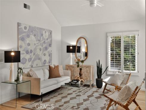 105  Hartford  , Newport Beach, CA