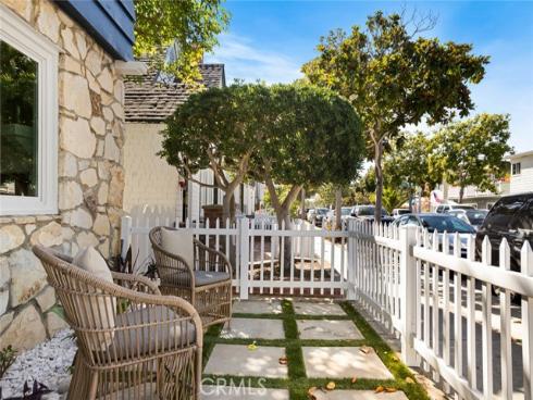 1585  Miramar  , Newport Beach, CA