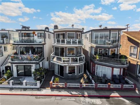 1819 W Bay  B  Avenue, Newport Beach, CA
