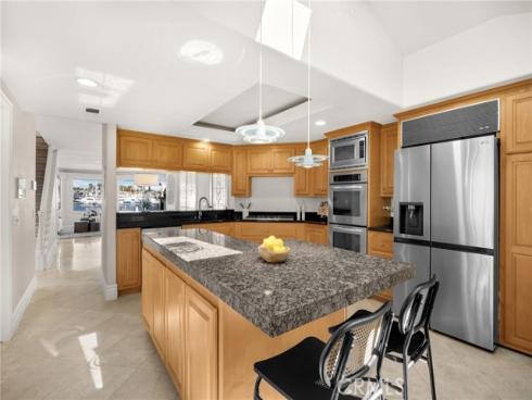 1819 W Bay  B  Avenue, Newport Beach, CA