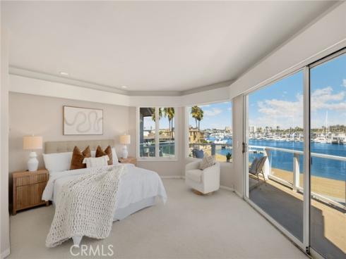 1819 W Bay  B  Avenue, Newport Beach, CA
