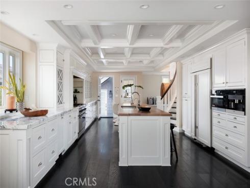 125  Kings   Place, Newport Beach, CA