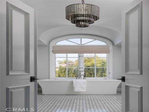 125  Kings   Place, Newport Beach, CA