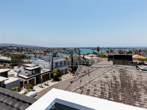 125  Kings   Place, Newport Beach, CA