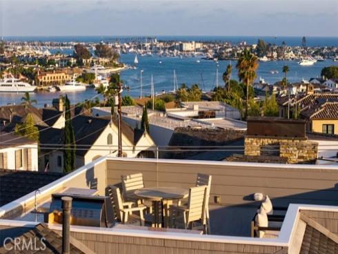 125  Kings   Place, Newport Beach, CA