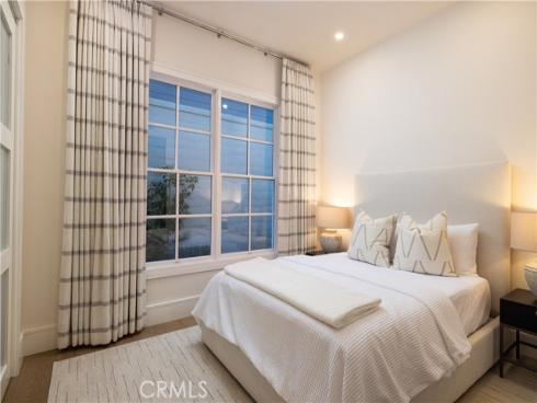 8  Gleneagles   Drive, Newport Beach, CA