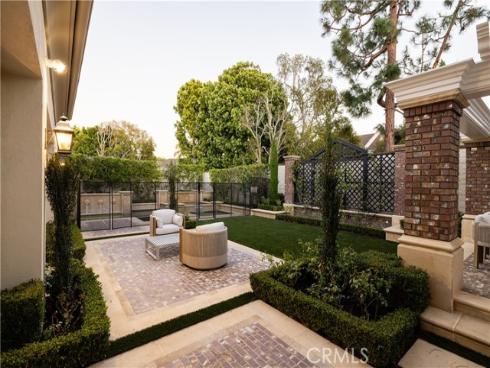 8  Gleneagles   Drive, Newport Beach, CA