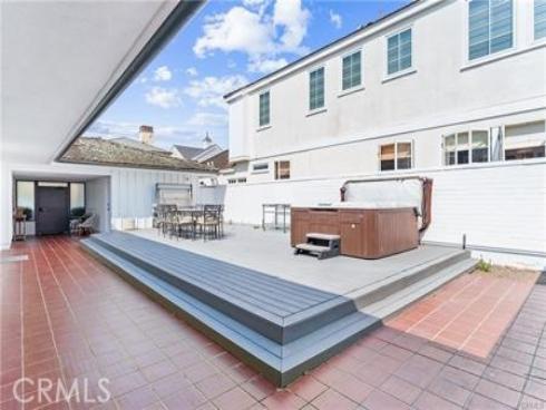 11  Harbor   Island, Newport Beach, CA