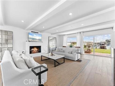 11  Harbor   Island, Newport Beach, CA