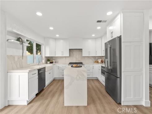 78  Pelican   Court, Newport Beach, CA