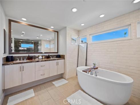 5512  Seashore  , Newport Beach, CA