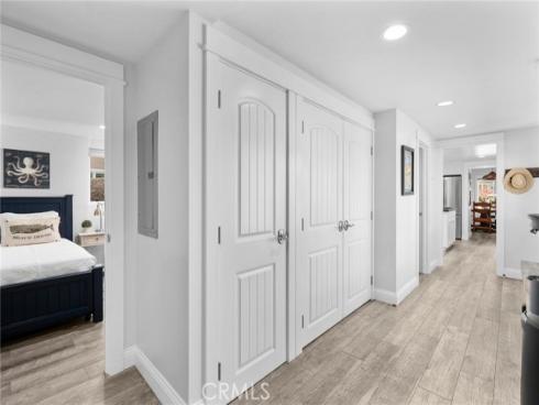 126  Collins  , Newport Beach, CA