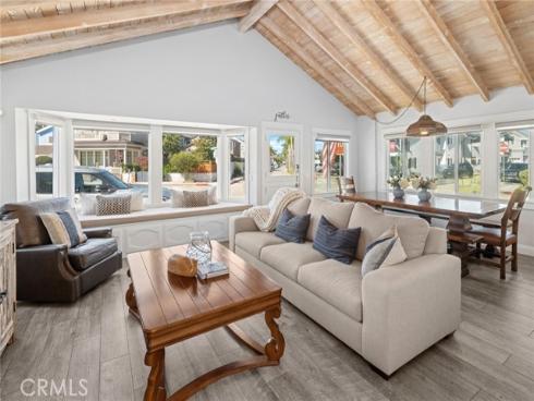 126  Collins  , Newport Beach, CA